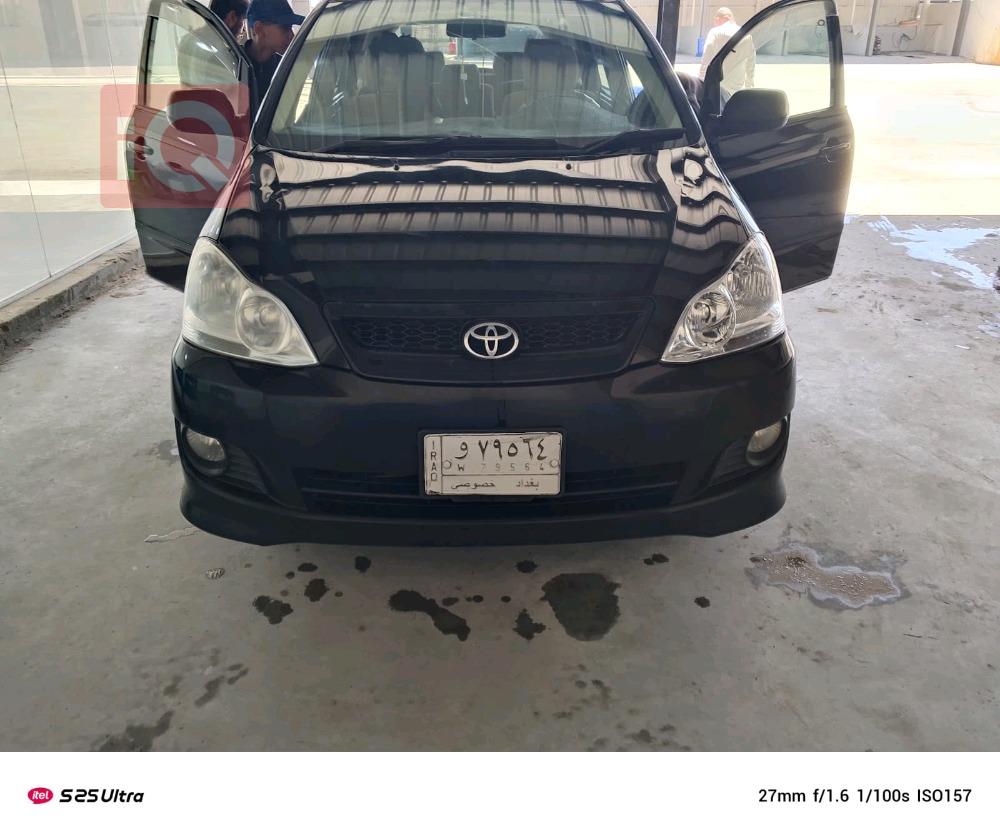 تويوتا إبسم